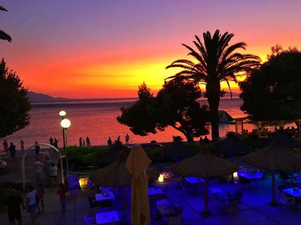 Hotel Laguna Gradac  Bagian luar foto