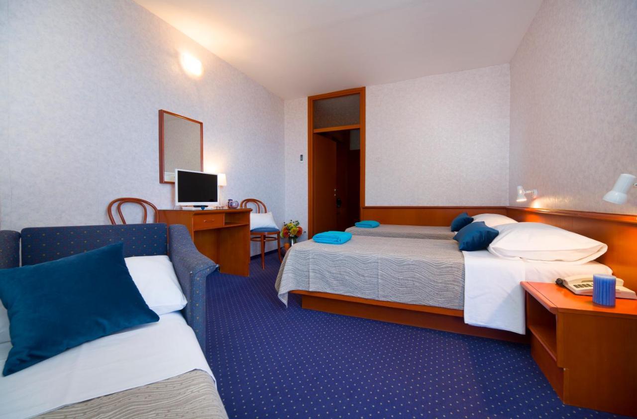 Hotel Laguna Gradac  Bagian luar foto