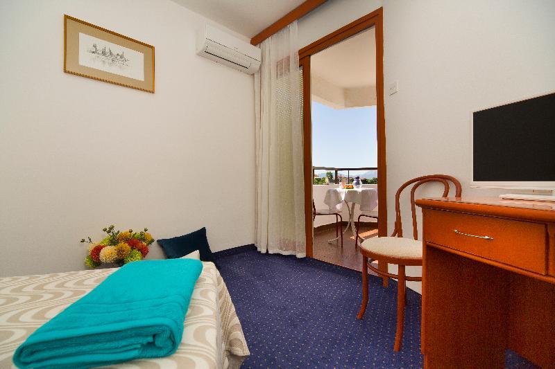 Hotel Laguna Gradac  Bagian luar foto